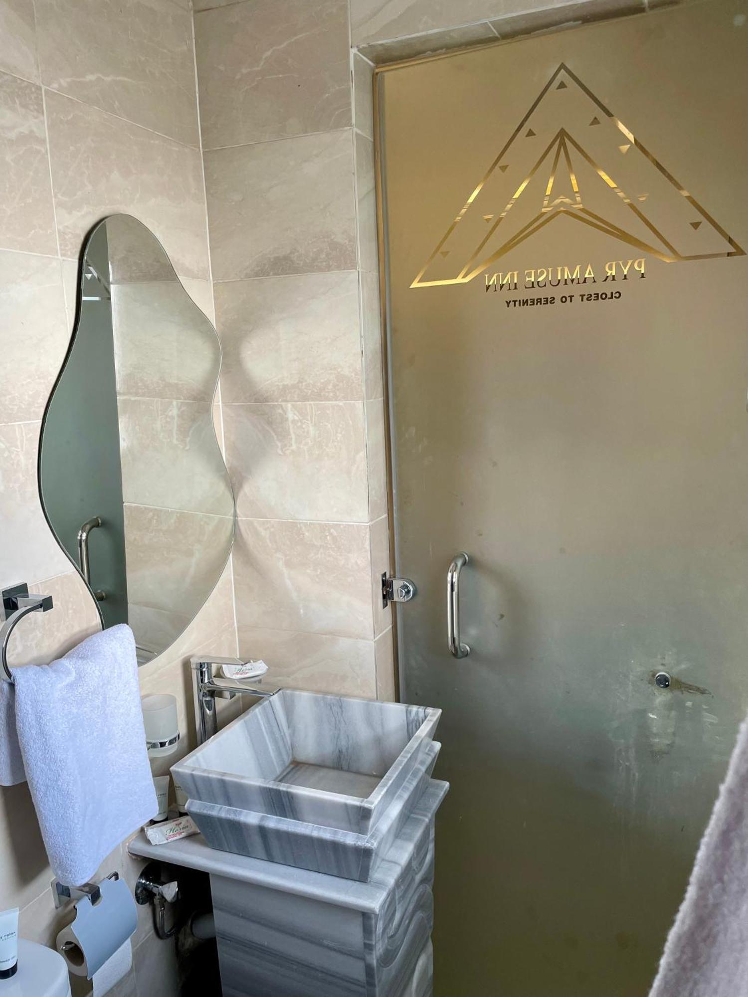 Pyramuse Inn Nazlat as Sammān Esterno foto